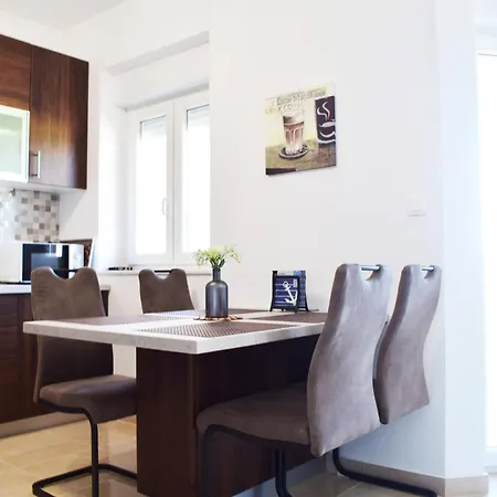 شقة Sun With Pool Paljuv