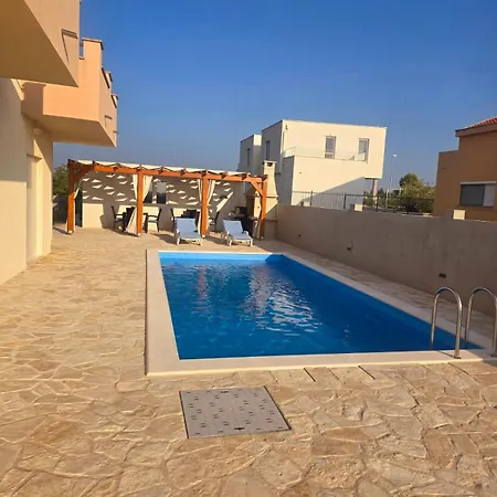 Appartamento Sun With Pool Paljuv