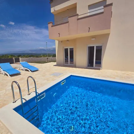 Sun With Pool
